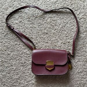 Fossil Lennox Small Crossbody Bag w/ Adjustable Strap & Flap Closure - Dark Red